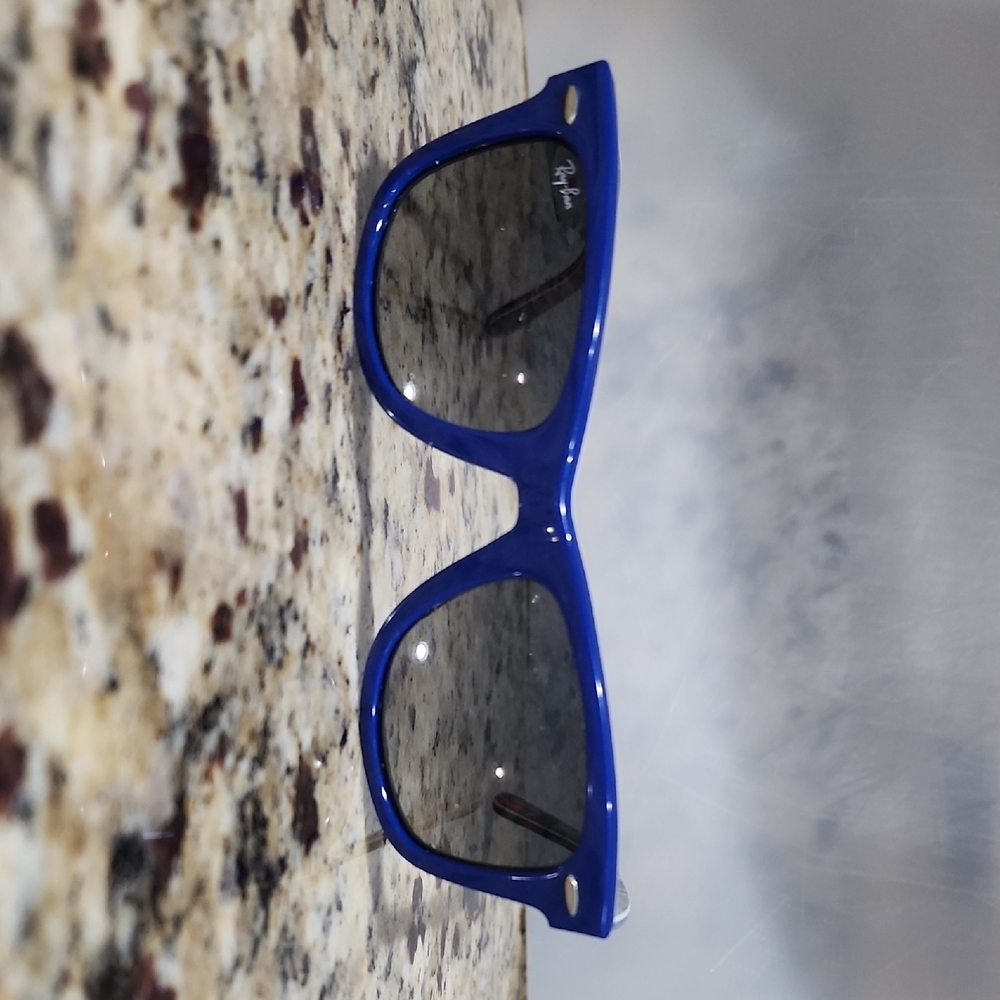 Ray-Ban Blue Sunglasses
